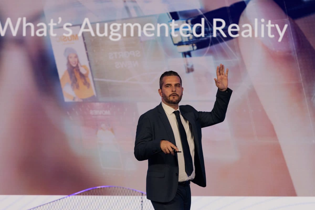 Cronaca di una realtà aumentata