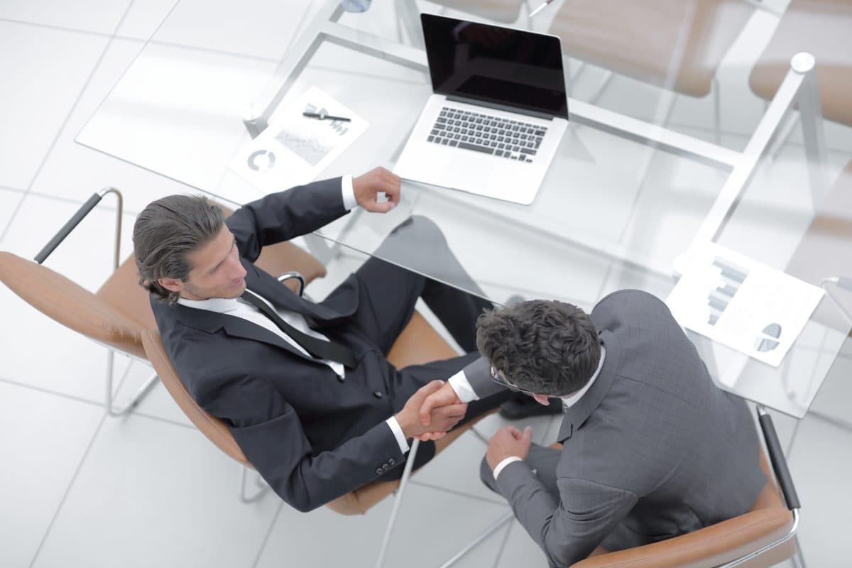 Le 4 parole che mandano a monte un affare