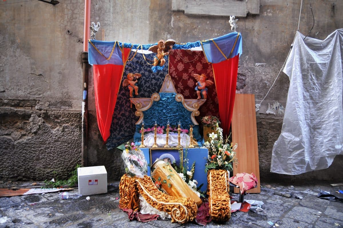 Vent'anni di economia neomelodica