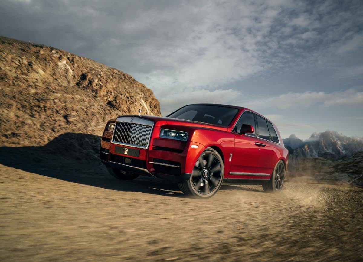 Rolls-Royce infrange il tabù del Suv