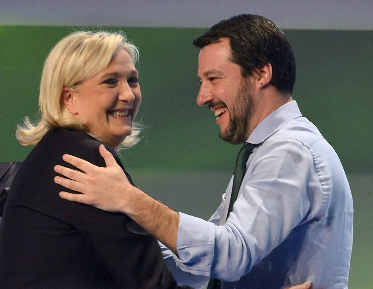 Come la destra è diventata la migliore amica dell'estremismo islamico