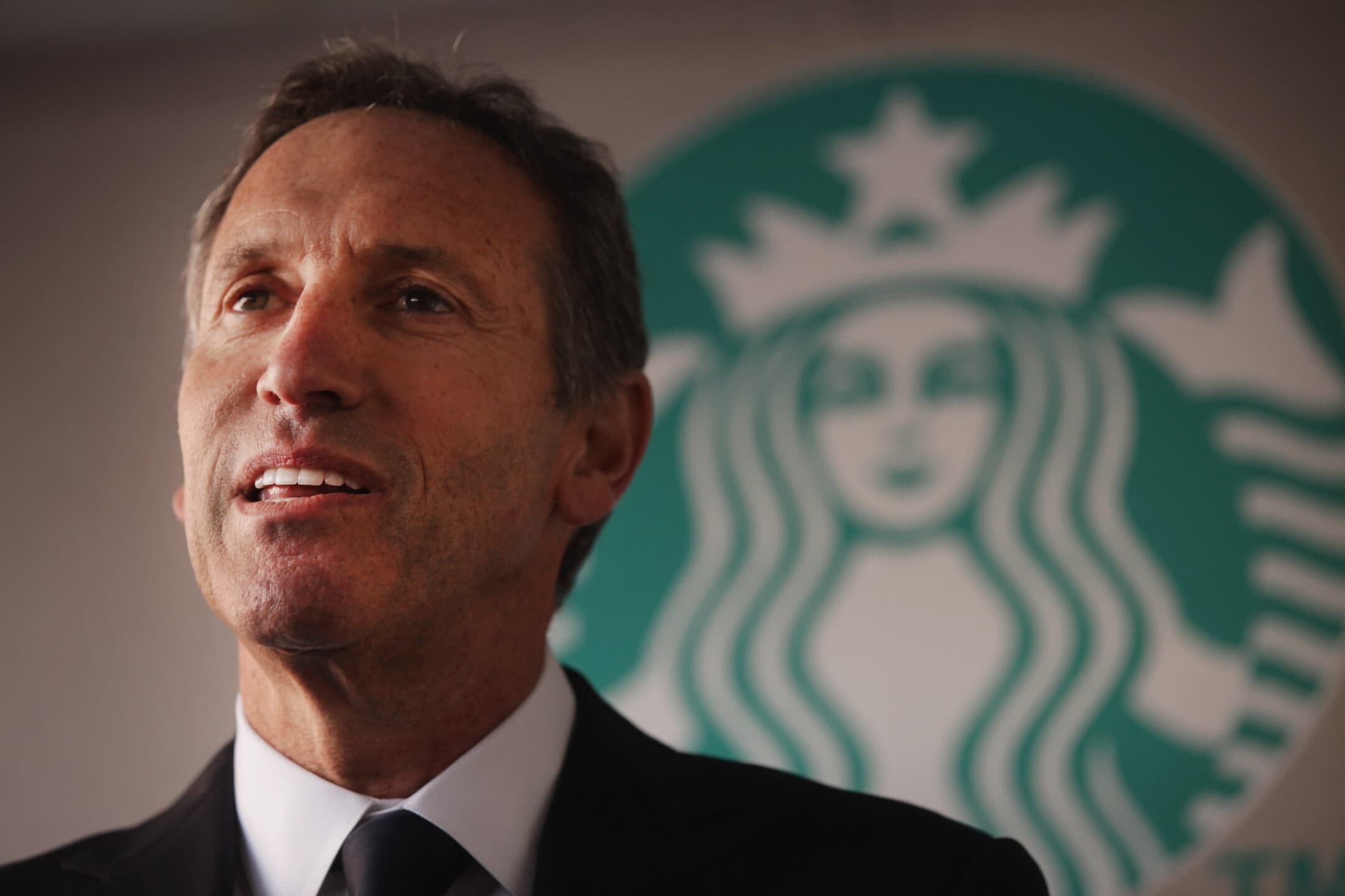 Come l'ex ceo di Starbucks ci ha insegnato a sognare in grande