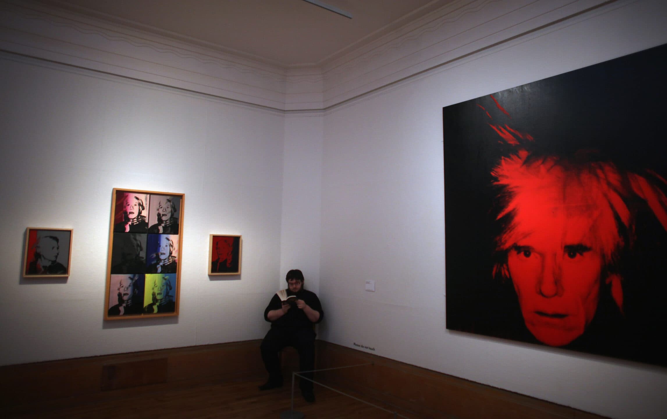 Andy Warhol incontra i bitcoin, alla prima asta di opere d'arte in criptovalute