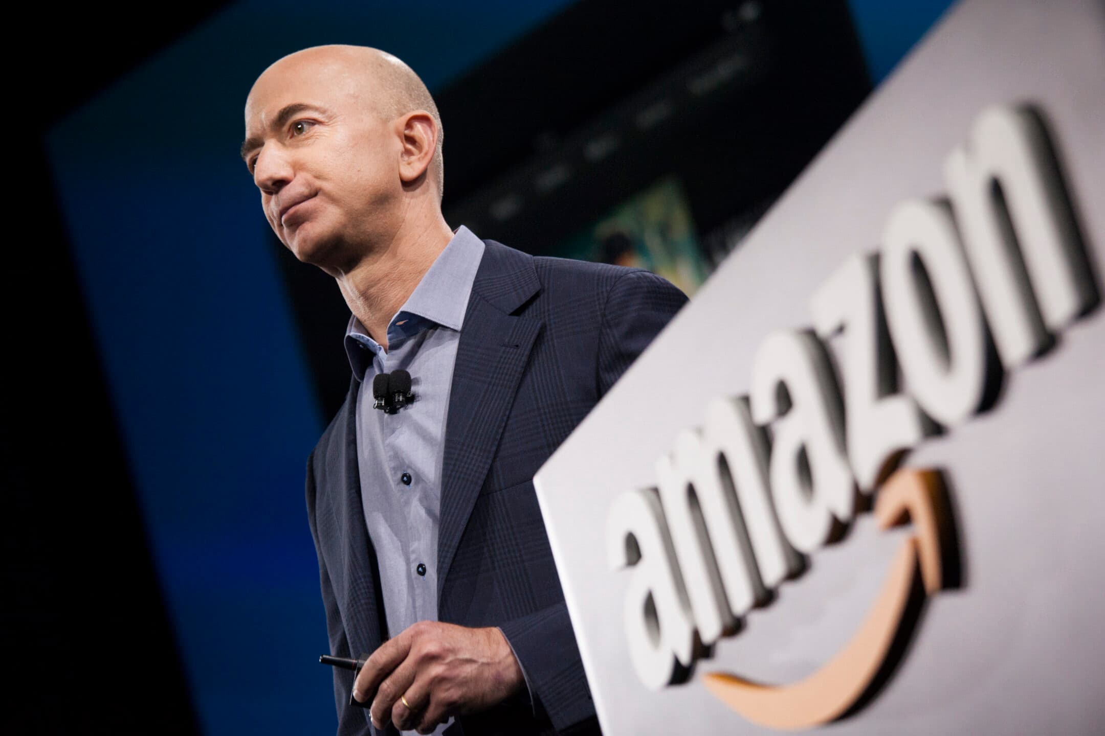 Dai libri ai servizi Prime, come Jeff Bezos è diventato l'uomo più ricco del mondo