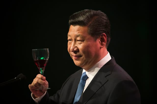 Lezioni all’Occidente dalla Cina: chi controlla il virus salva anche l’economia
