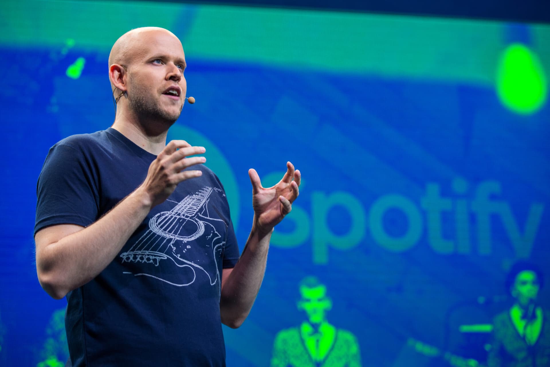 Il fondatore miliardario di Spotify vuole comprare l’Arsenal insieme a Henry, Bergkamp e Vieira