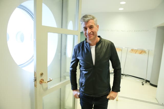 Instagram secondo Cattelan