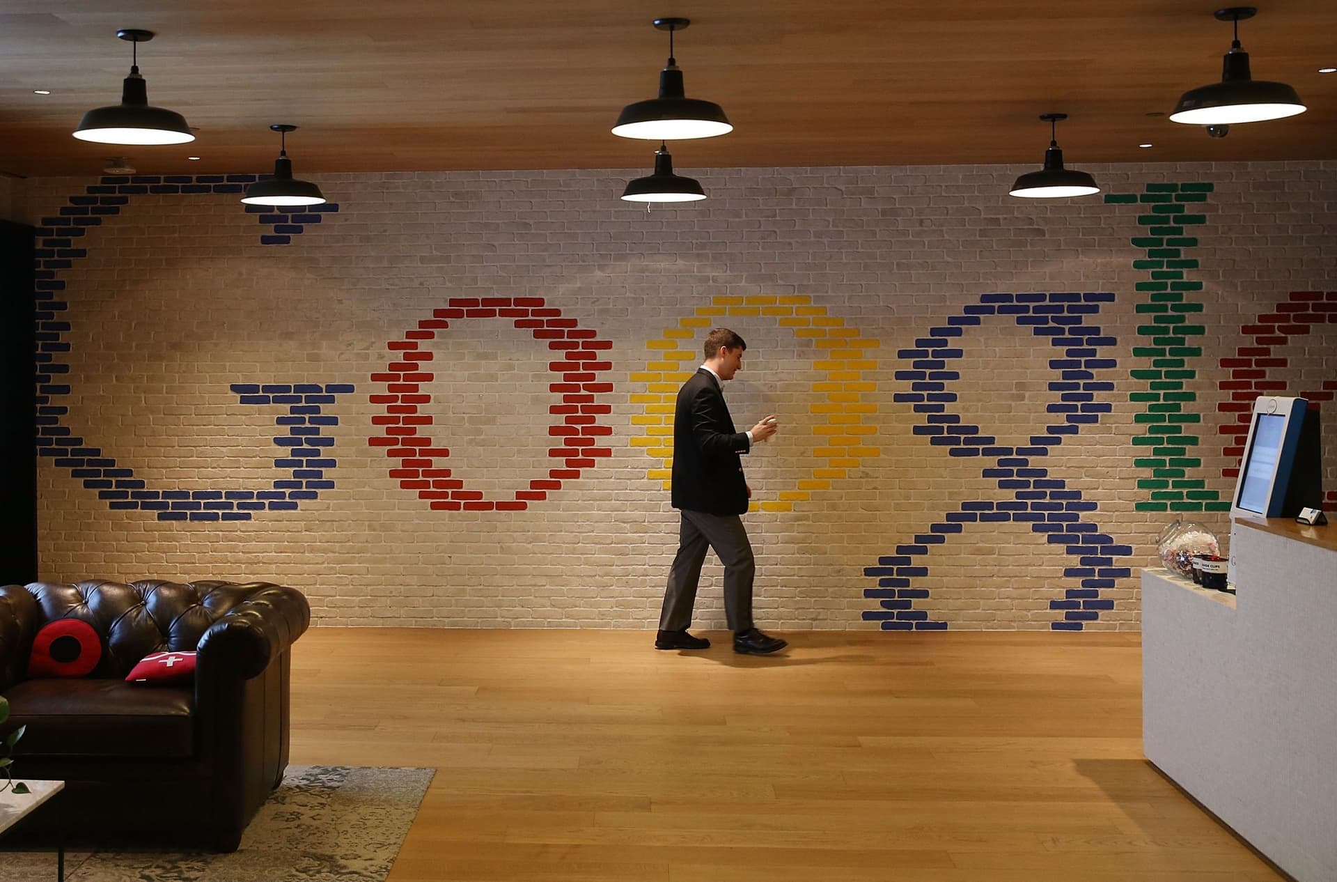 Google entra nel club del trilione, Alphabet ora vale più di 1.000 miliardi