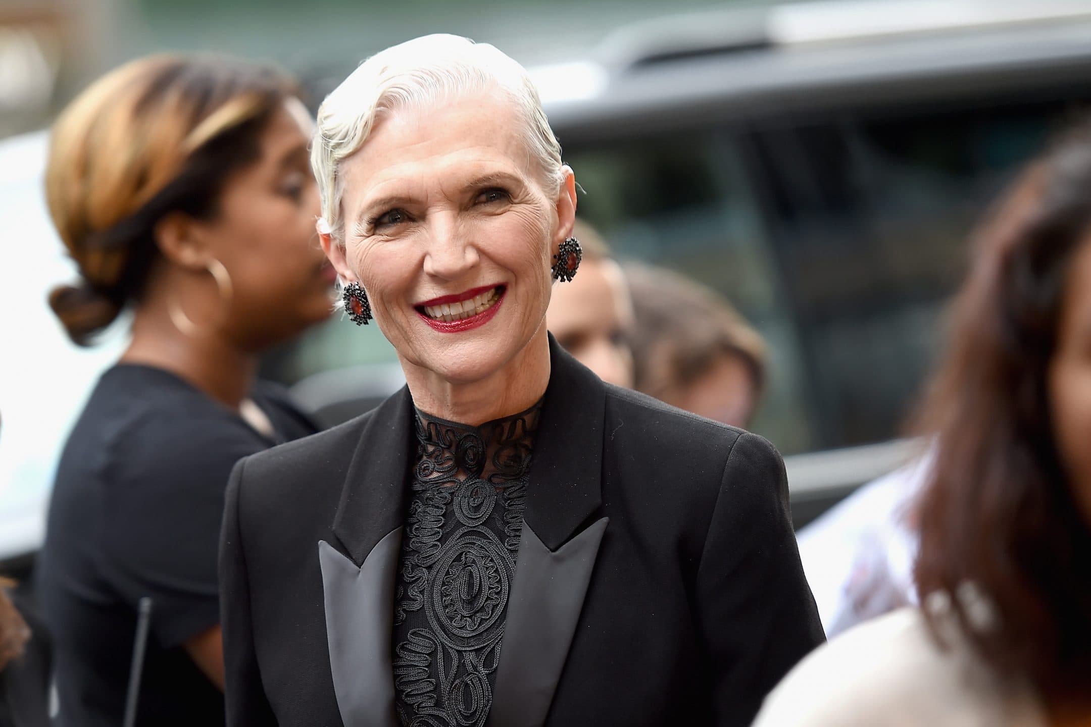 Le regole del successo secondo la modella Maye Musk, madre di Elon Musk