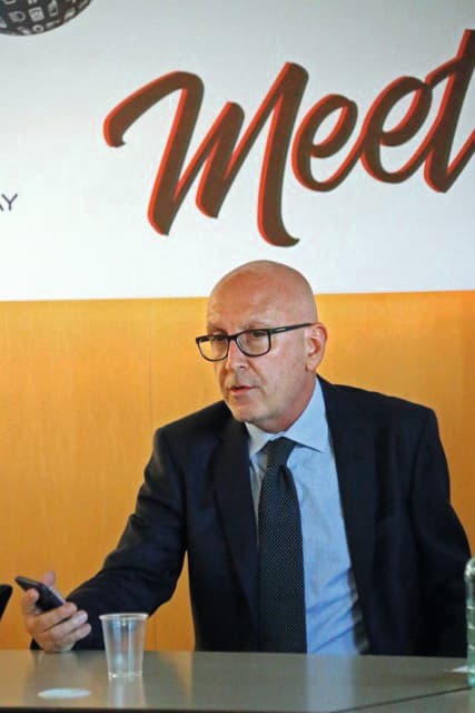 "Un'esuberante compagna di divertimenti"