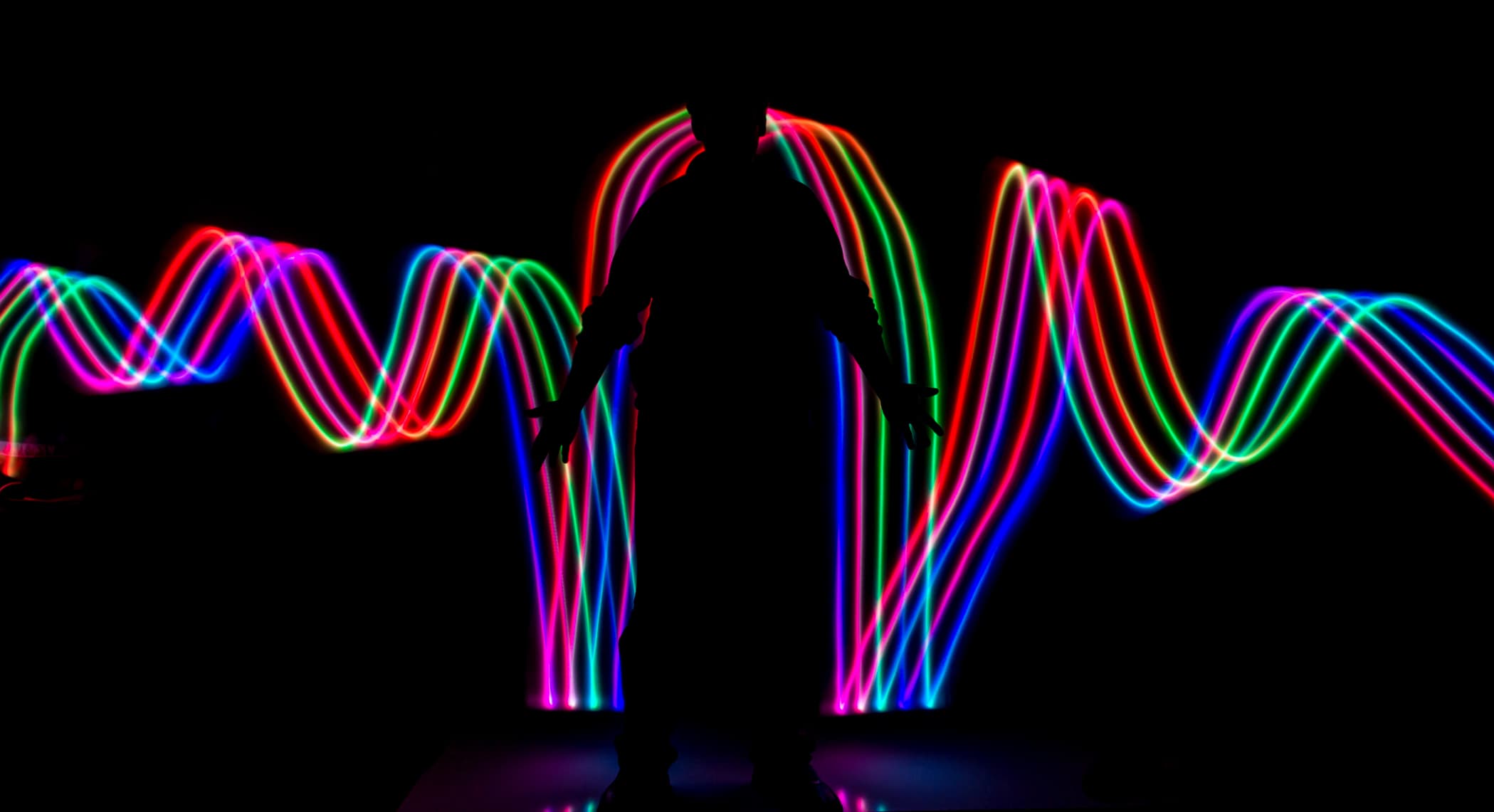 Dagli smartphone pieghevoli al primo spazioplano: cosa vedremo nel 2019