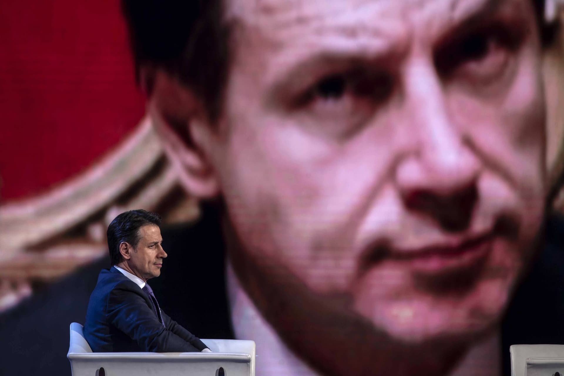 Conte detta i tempi per il via a Cig in deroga e bonus da 600 euro