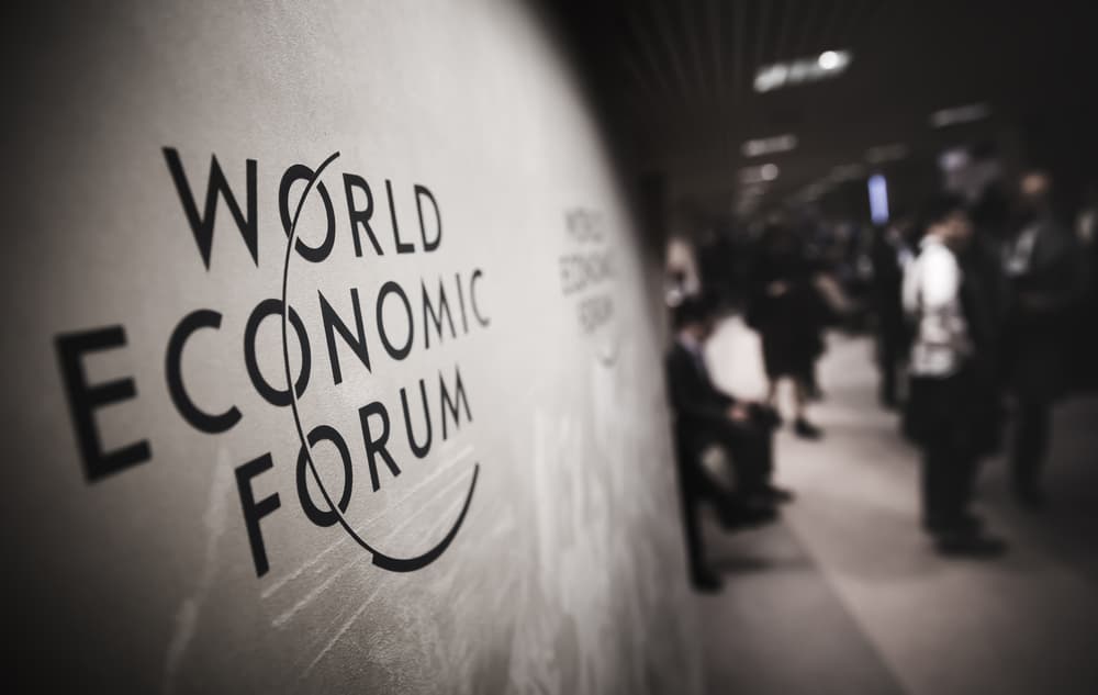 Il World Economic Forum ridisegna il prossimo vertice di Davos, sarà “The Great Reset”