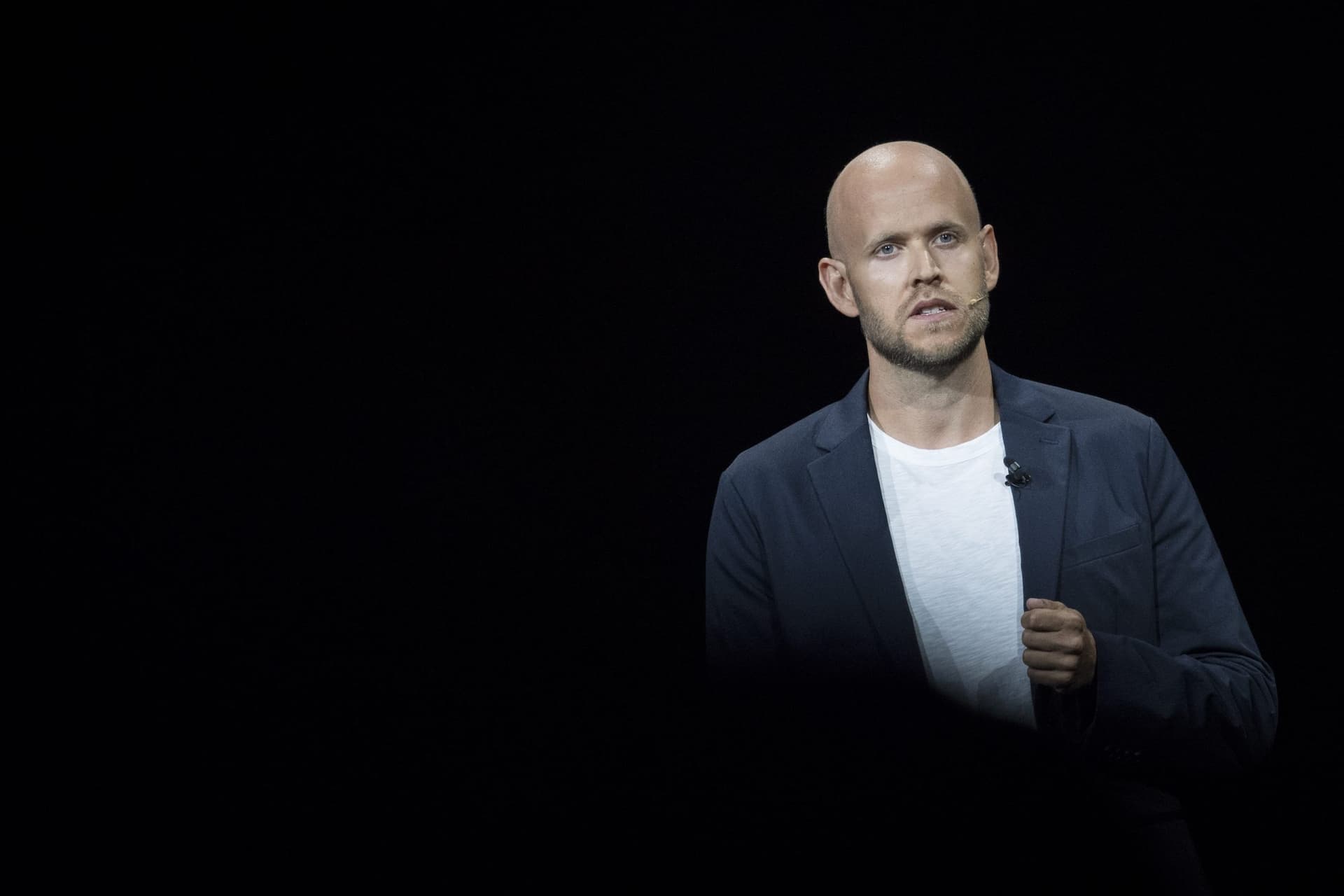 Dalla depressione alla creazione di Spotify, come Daniel Ek è diventato miliardario unendo musica e tecnologia