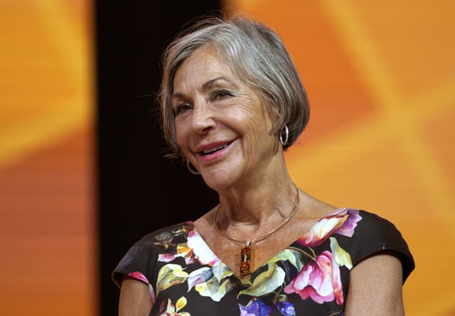 Alice Walton, erede di Walmart, è la prima donna americana con un patrimonio sopra i 100 miliardi di dollari