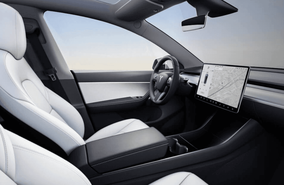 Un'auto completamente a guida autonoma è vicina. Parola di Elon Musk