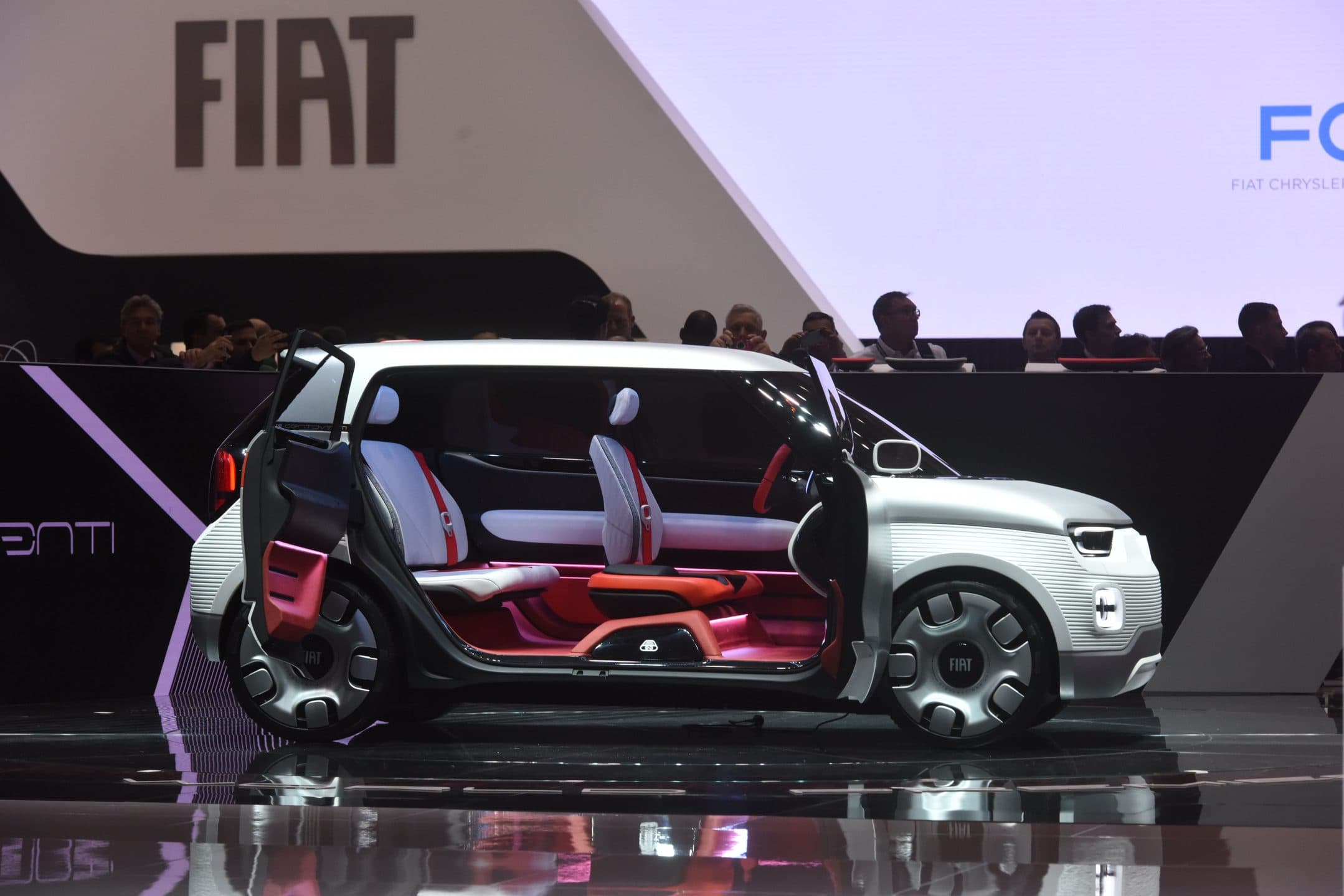 Fiat Chrysler si accorda con Tesla: cosa cambia con l'intesa “verde”