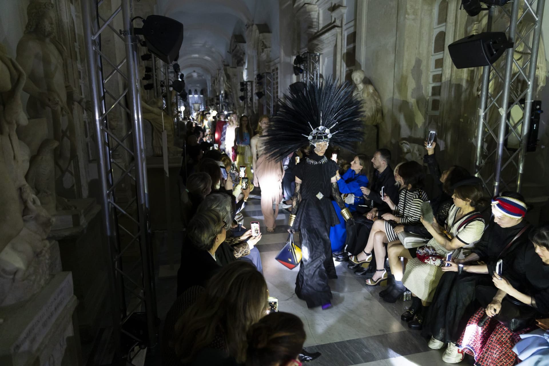 Gucci dice addio alle sfilate, l’ultimo atto di una moda che ripensa le sue regole