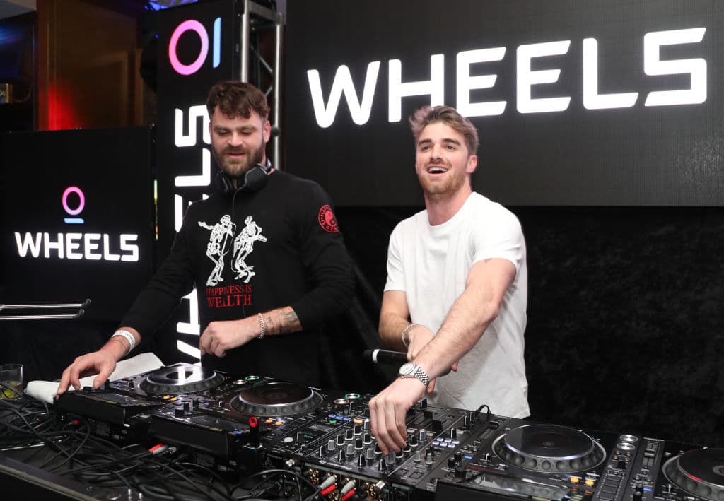 I Chainsmokers scalzano Calvin Harris, sono loro i dj più pagati al mondo