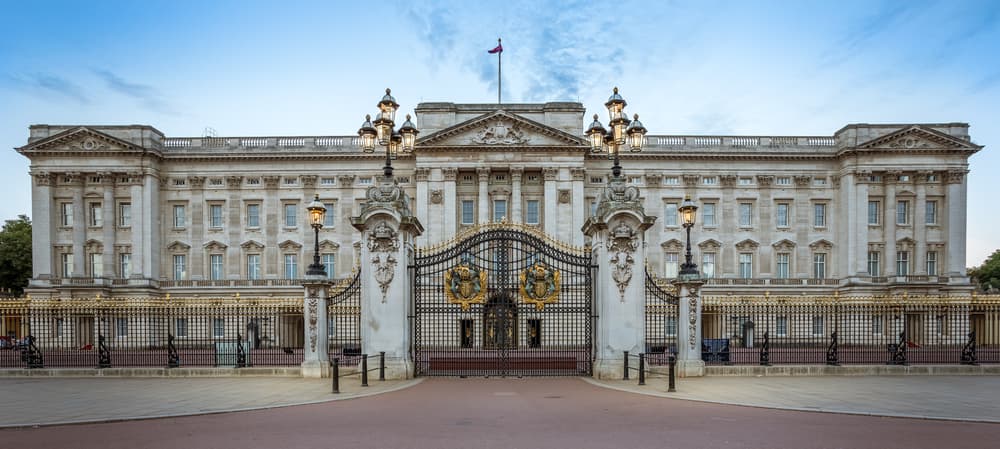 Vivere l'esperienza di una escape room a Buckingham Palace