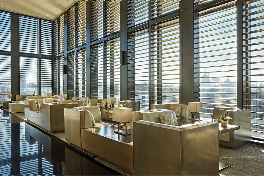 Da domani l’Armani Hotel torna ad essere il salotto di Milano