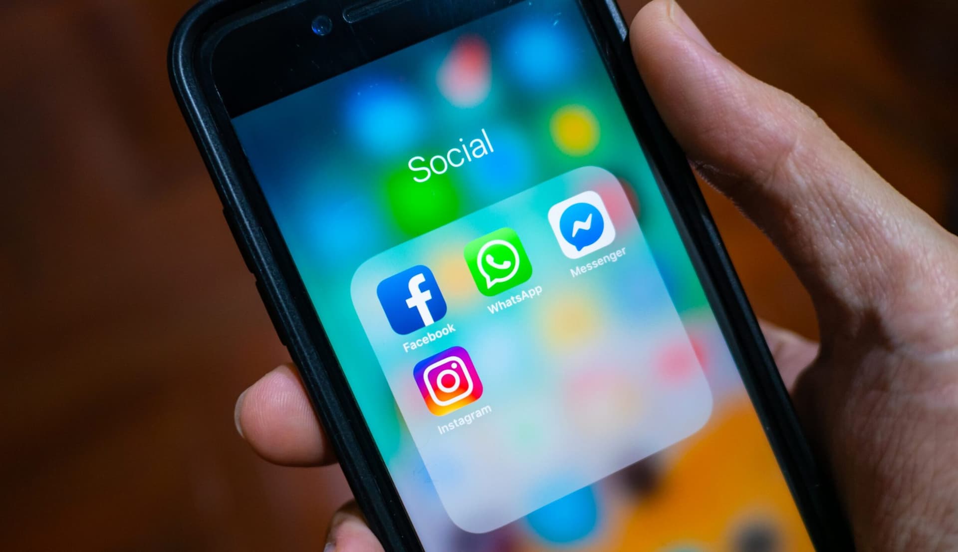 Con Facebook 7700 aziende europee hanno guadagnato 208 miliardi nel 2019