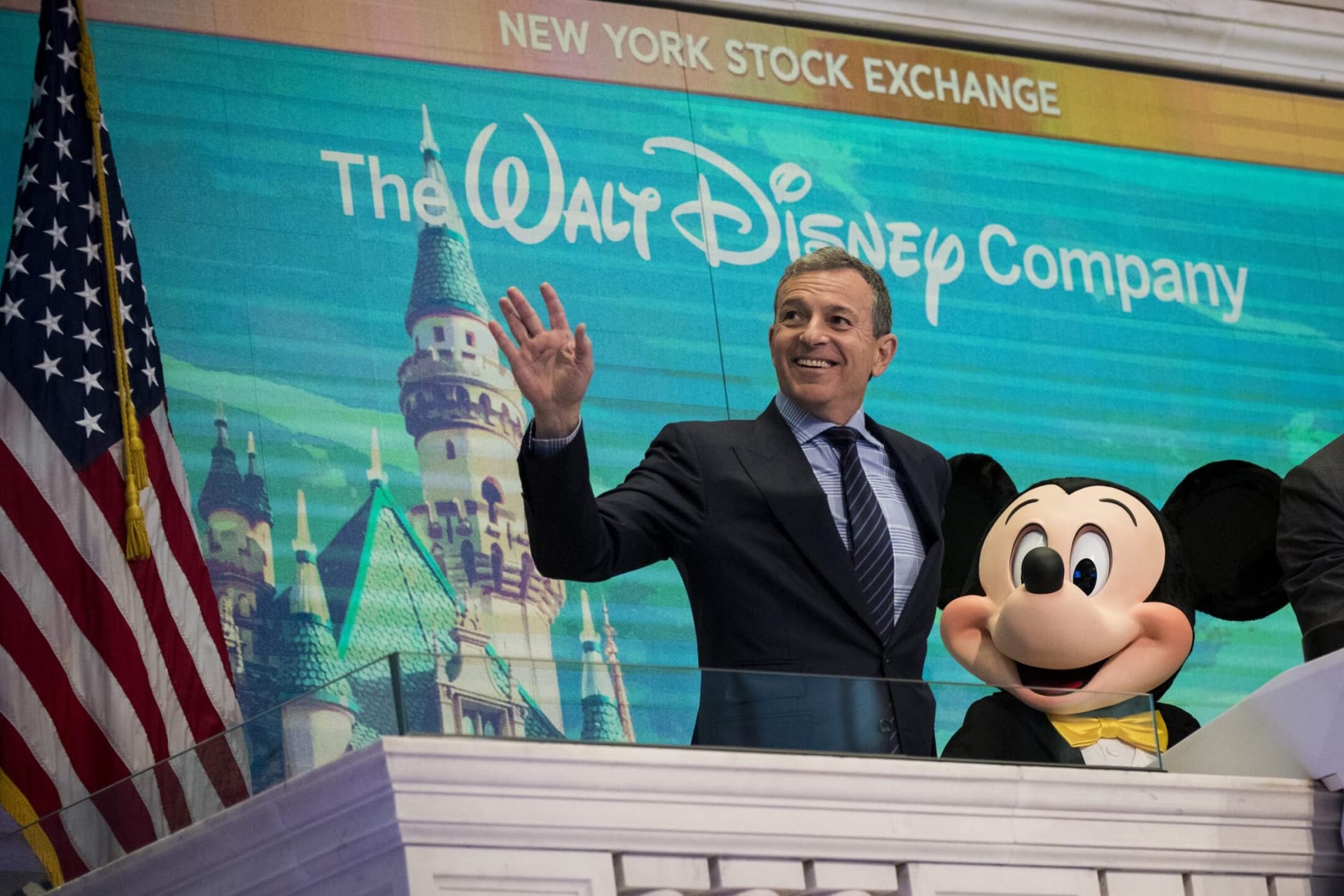 Disney, il ceo Bob Iger si dimette a sorpresa