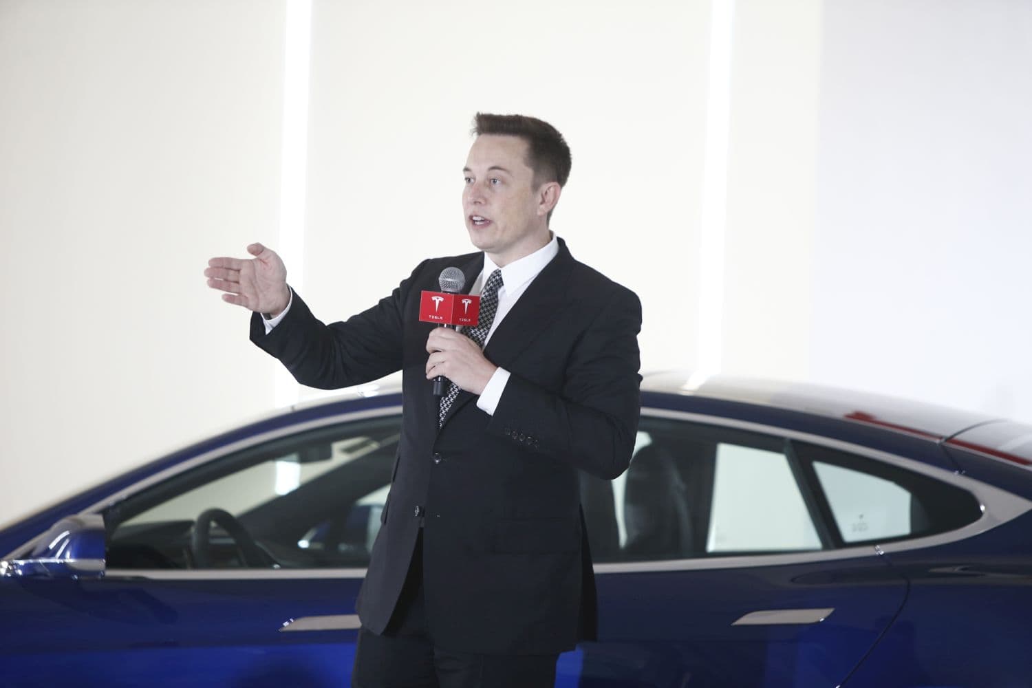 Tesla: record di consegne di veicoli elettrici nel quarto trimestre. Ma delude le attese