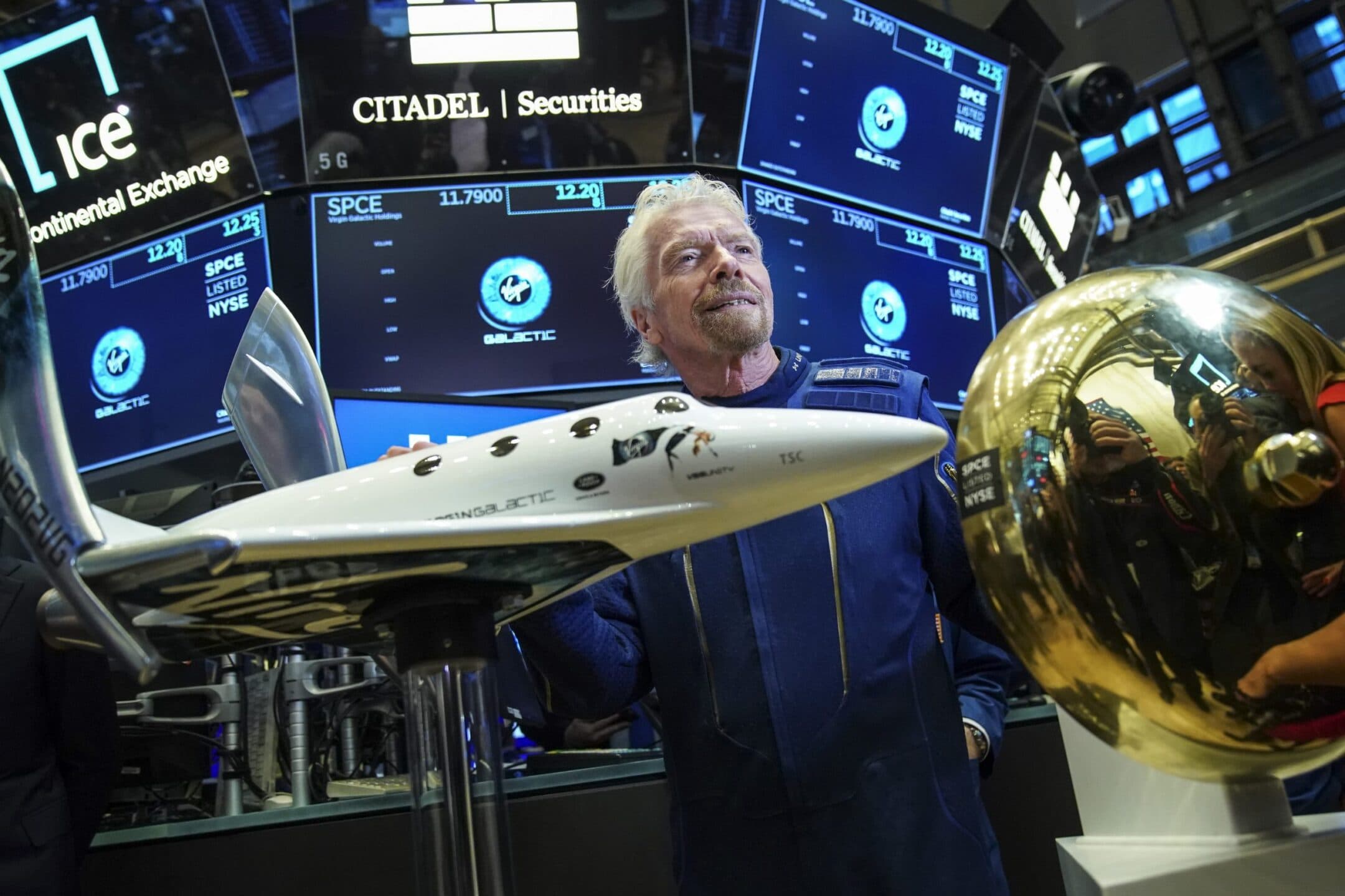 Boom per i viaggi spaziali Virgin Galactic: già venduti 700 biglietti. E Branson pensa già ai nuovi velivoli