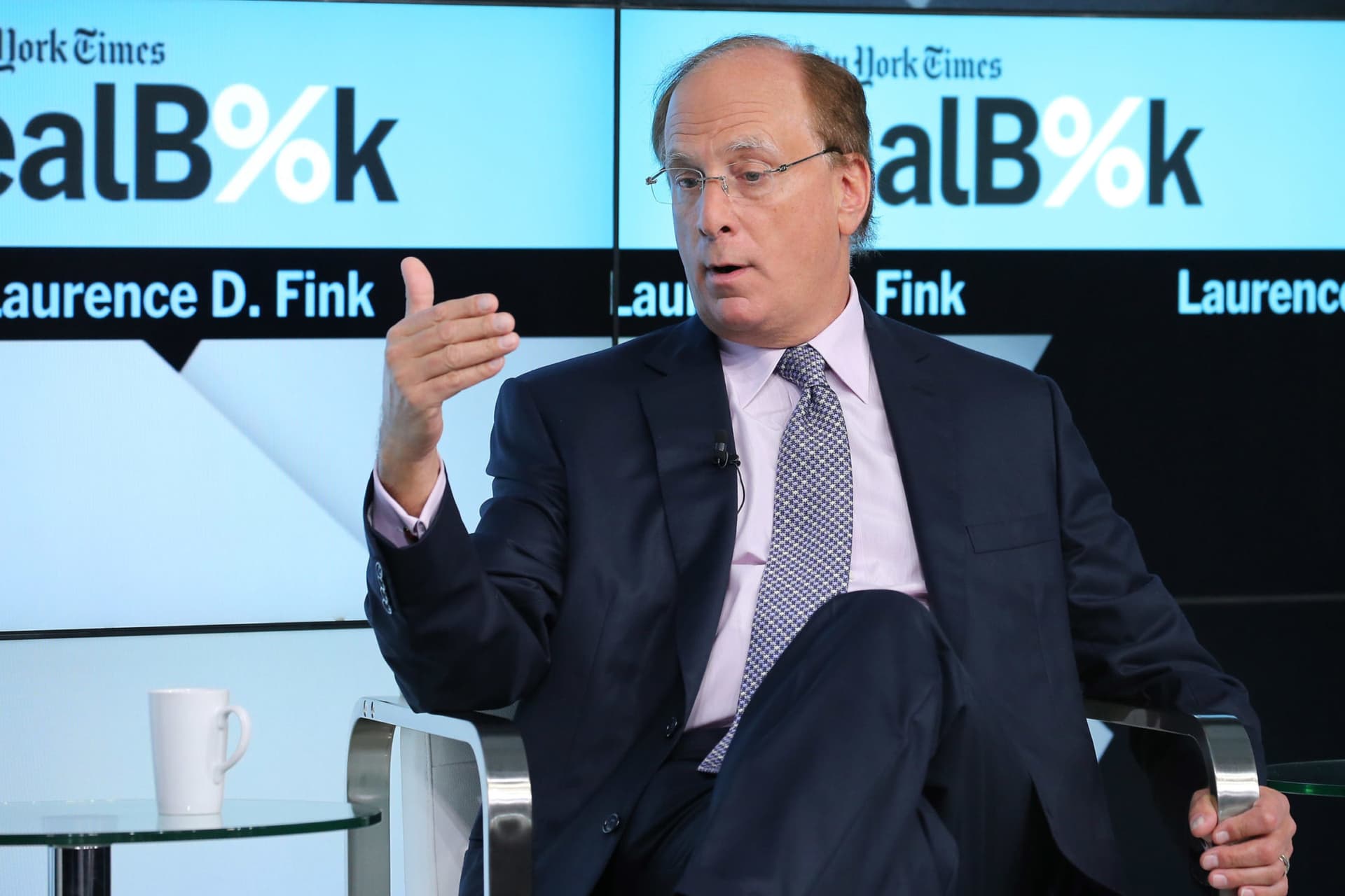 La lettera di Larry Fink ai ceo: eliminare le emissioni di gas serra entro il 2050