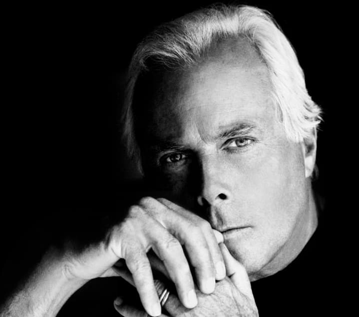 Armani converte gli stabilimenti alla produzione di camici per gli operatori sanitari