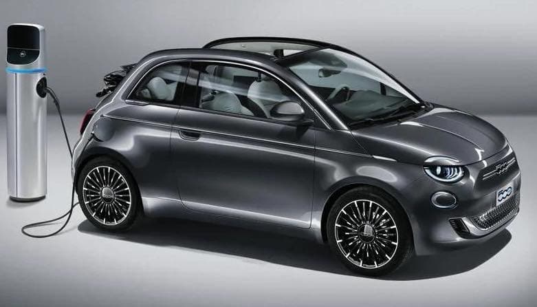 La nuova 500 elettrica è un inno alla Dolce Vita