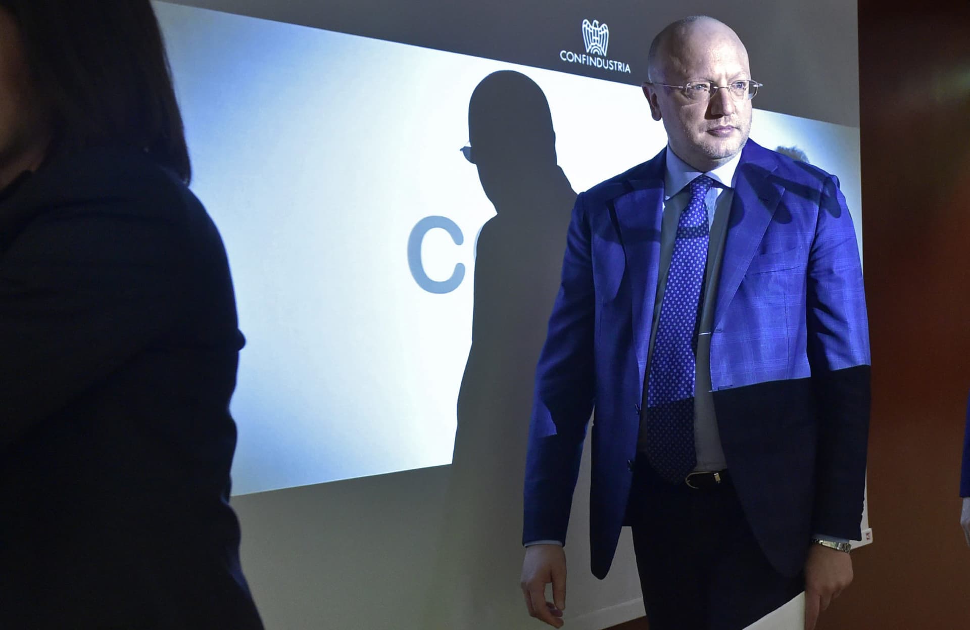 L’economia di guerra costerà all’Italia 100 miliardi al mese. L’allarme di Boccia: ora la fase 2