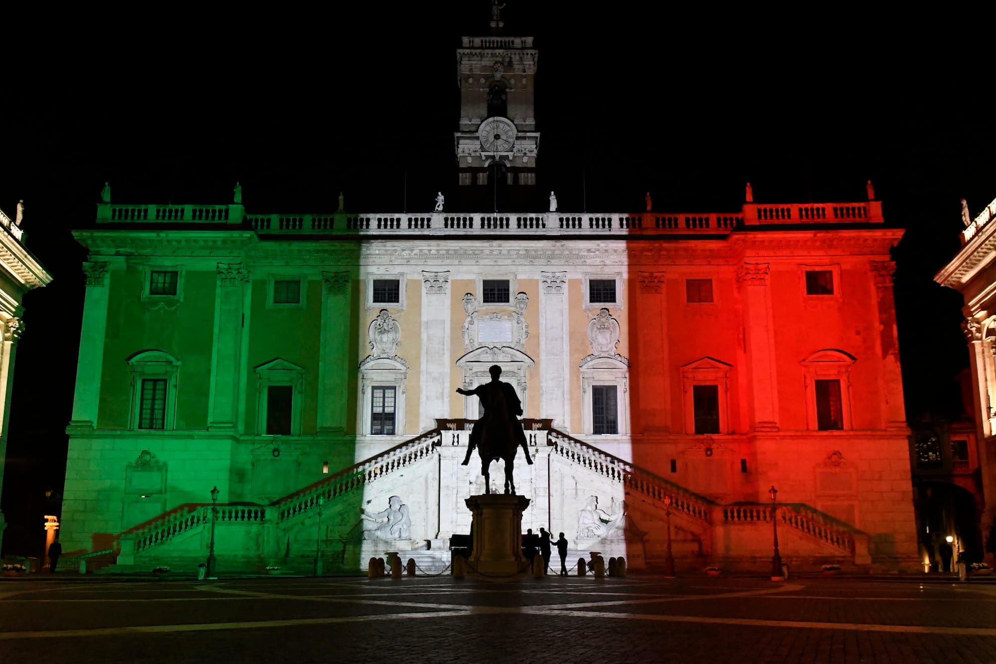 Coronavirus, da Agnelli a Berlusconi: le maxi-donazioni degli imprenditori italiani