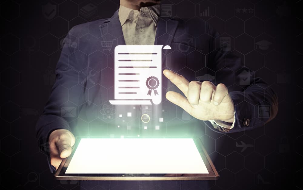 Gli italiani scoprono i vantaggi della Pec. E cresce l’uso tra i privati &#8211; BRAND VOICE