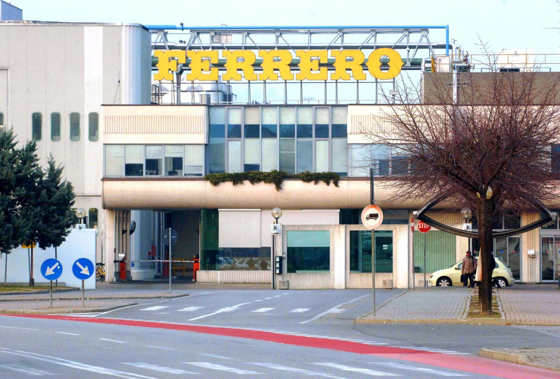 La Pasqua di Ferrero negli ospedali e quel legame con la storia dell’azienda