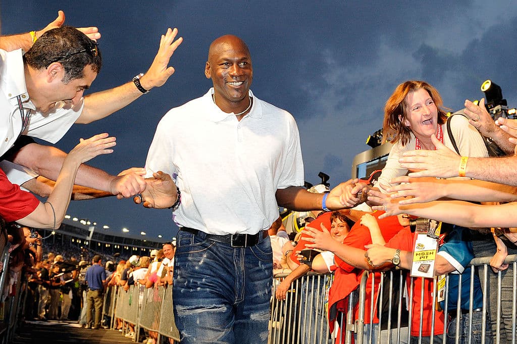 Michael Jordan, una leggenda da 3 miliardi di dollari: è lo sportivo più ricco al mondo