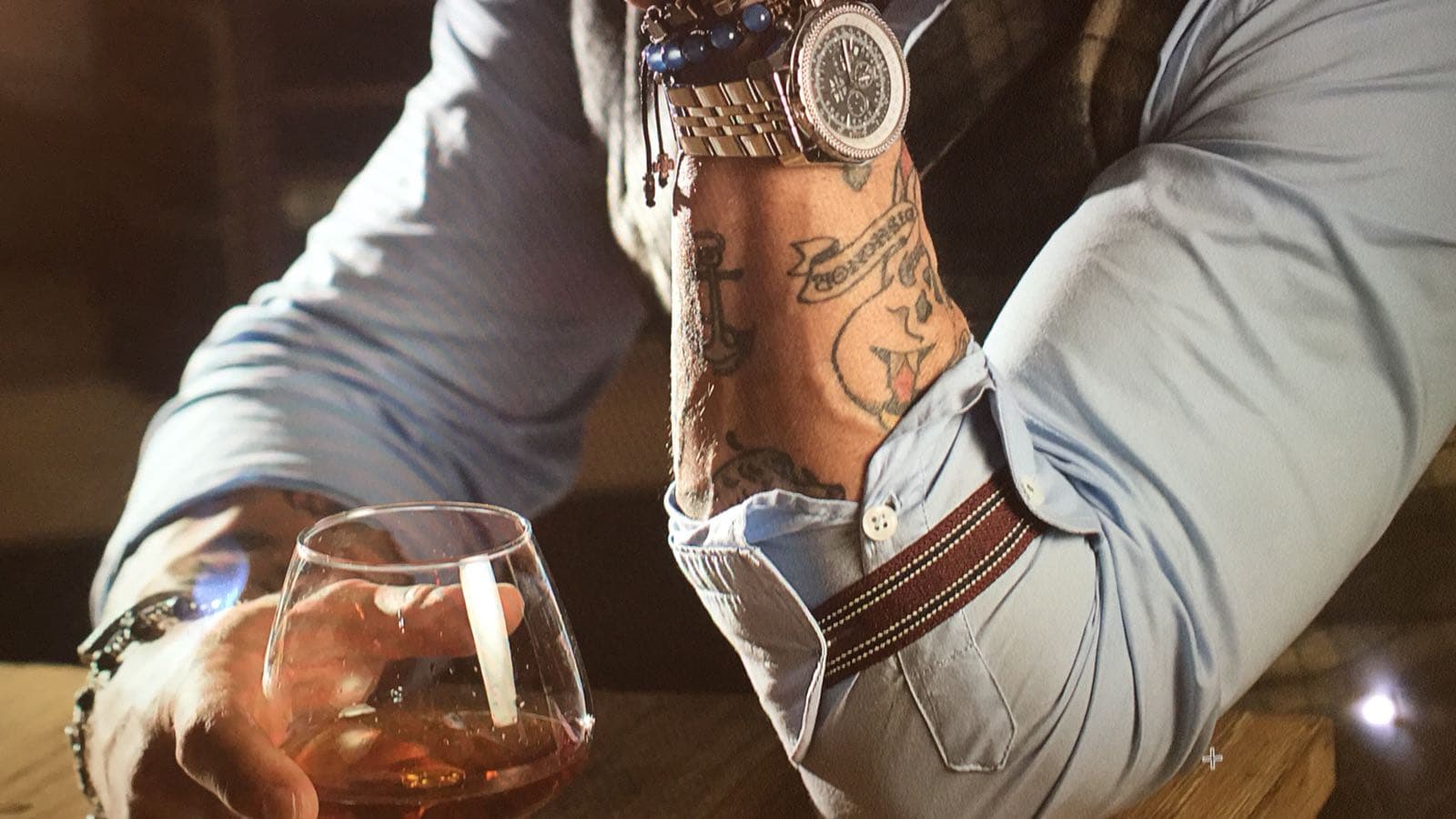 Come svoltare lo stile del gentleman moderno con un accessorio di stile