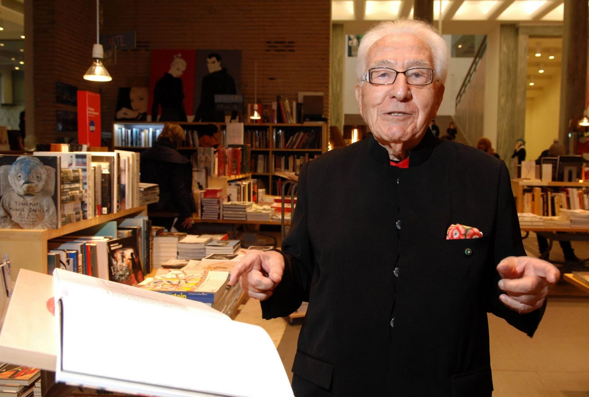 Una vita tra scienza e arte, addio all’industriale Marino Golinelli. Aveva 101 anni