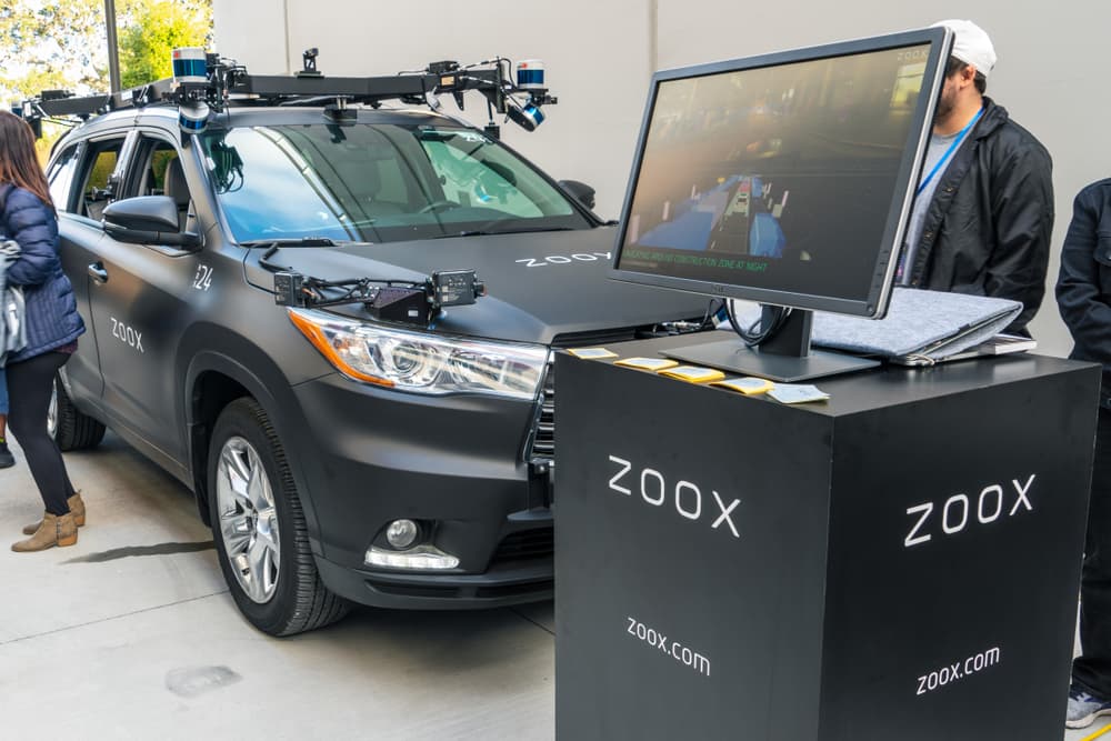 Amazon potrebbe comprare una startup per la guida autonoma