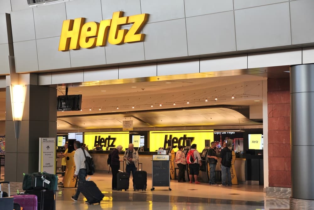 Hertz ha dichiarato bancarotta in Usa e Canada, ma le attività proseguono