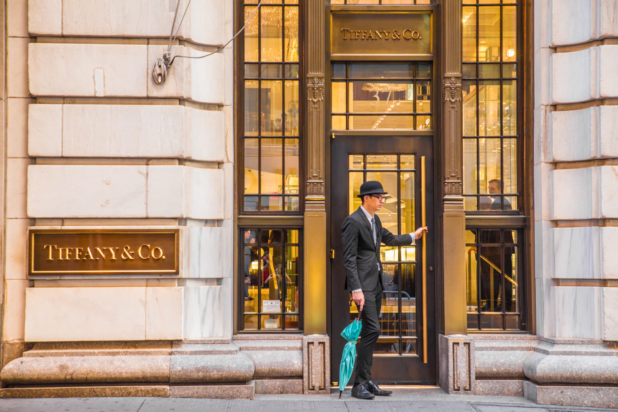 Tiffany &#8211; LVMH: matrimonio a rischio, le azioni cadono a Wall Street