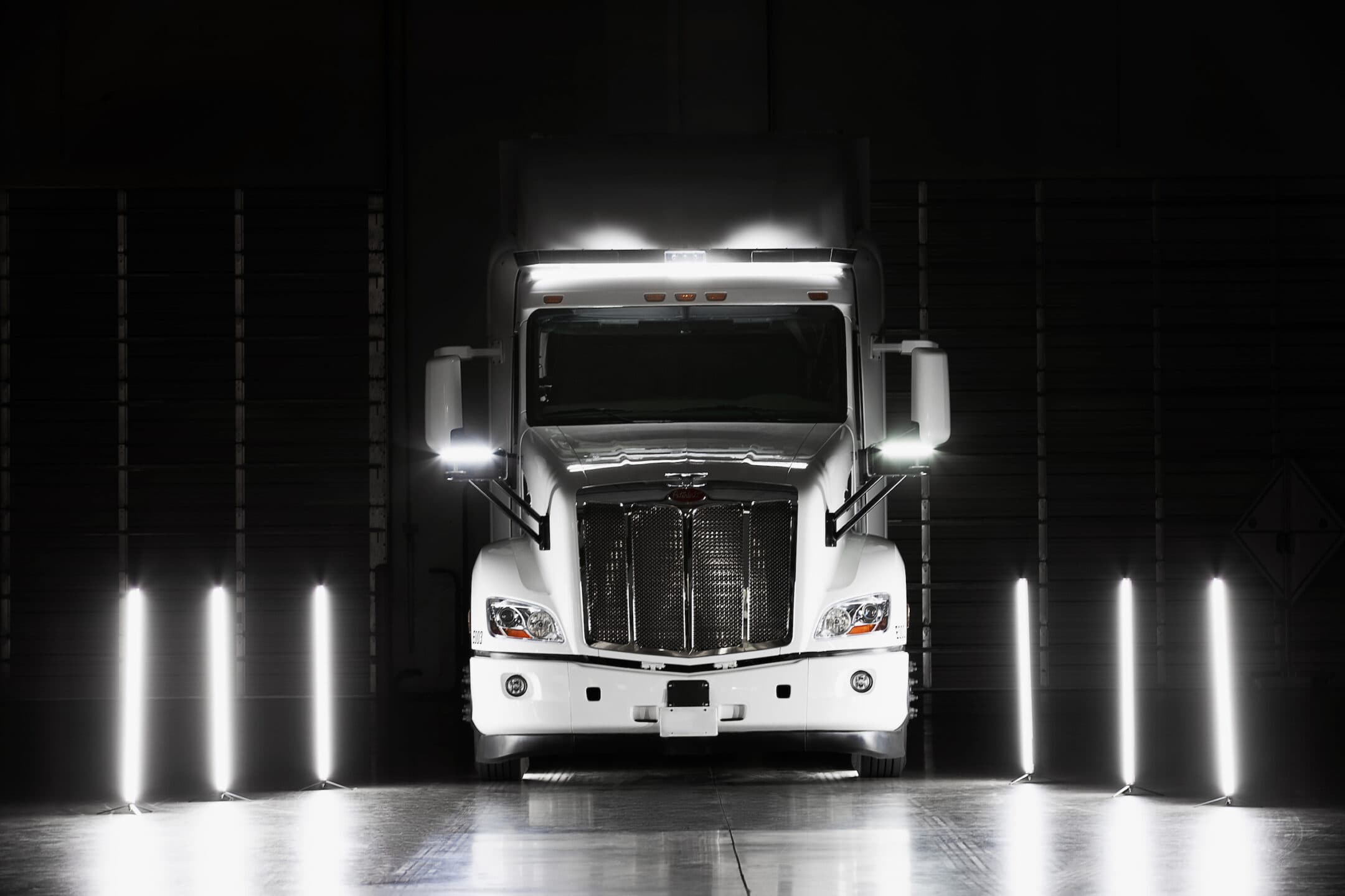 Navistar investe in TuSimple, insieme costruiranno truck a guida autonoma