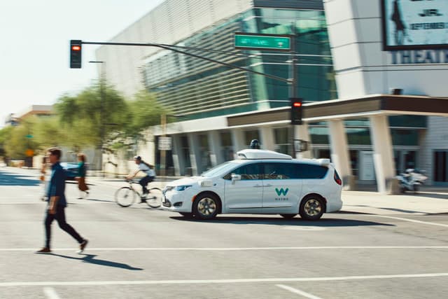 Waymo raccoglie 16 miliardi di dollari per accelerare la sua espansione globale dei robotaxi