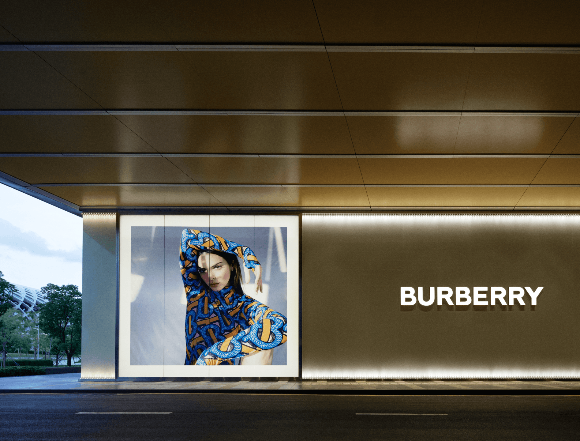 Dentro il primo luxury social store creato da Burberry in Cina