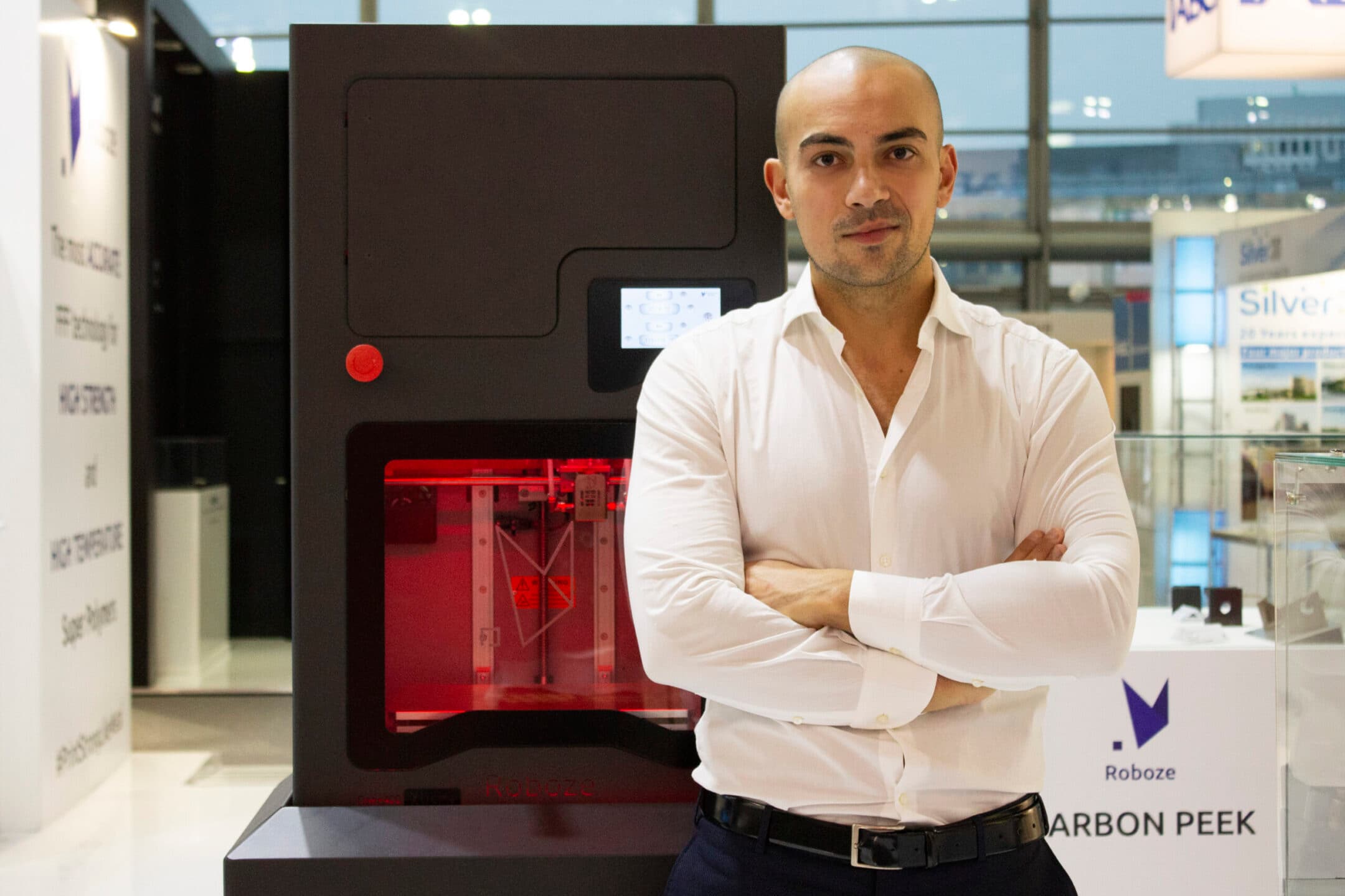 L’inventore del microchip Federico Faggin investe nella startup di un Under 30