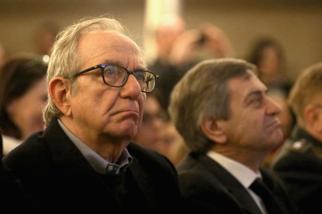 Padoan al vertice di Unicredit segnala un punto di svolta per la strategia nell'M&A?