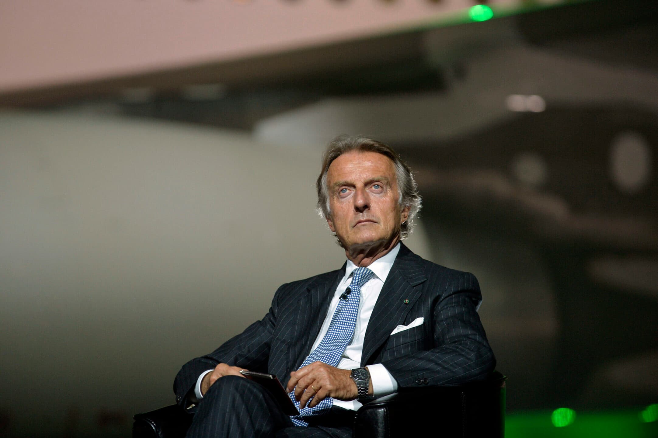 Anche Luca di Montezemolo sale a bordo di Tuc, l'auto modulare creata da un Under30 italiano