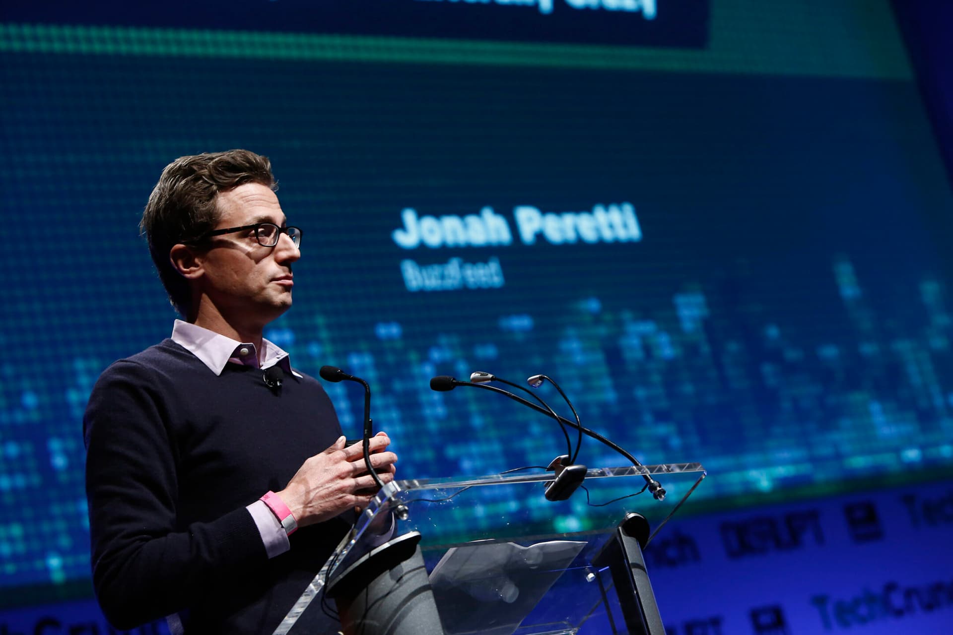 BuzzFeed acquisisce HuffPost per competere con Google e Facebook