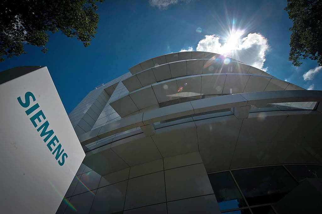 Siemens premia i suoi dipendenti con un bonus Covid da 200 milioni